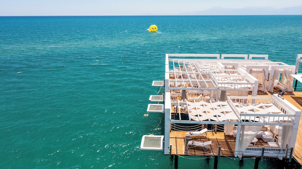 Kempinski Hotel The Dome Belek - All Inclusive — Hotel building in Belek