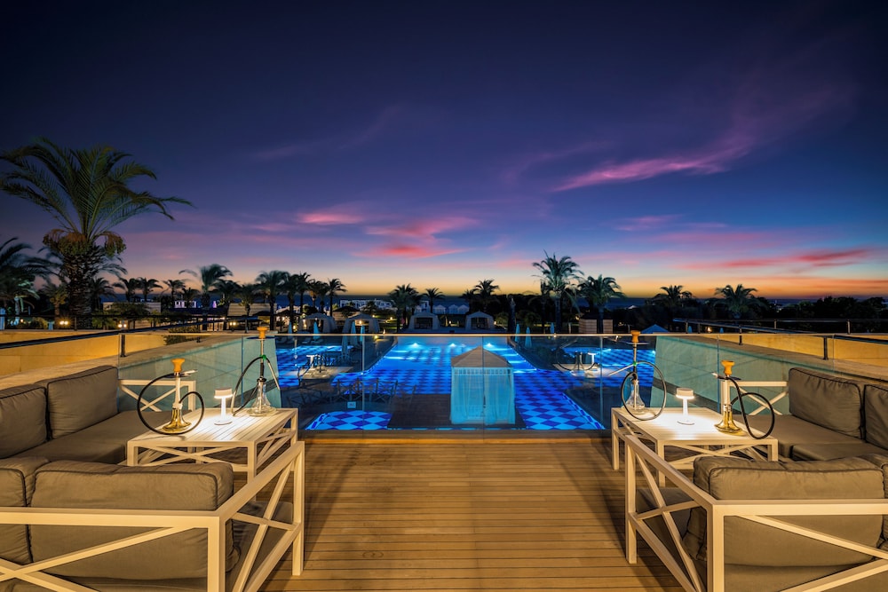 Kempinski Hotel The Dome Belek - All Inclusive — Swimming pool in Belek