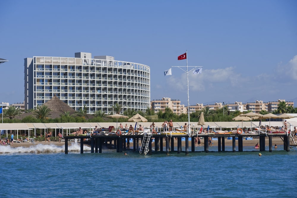 Crystal Centro Pearl Collection - All inclusive — Beach in Lara