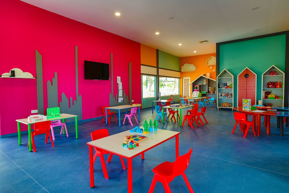 Crystal Centro Pearl Collection - All inclusive — Attractions for children in Lara