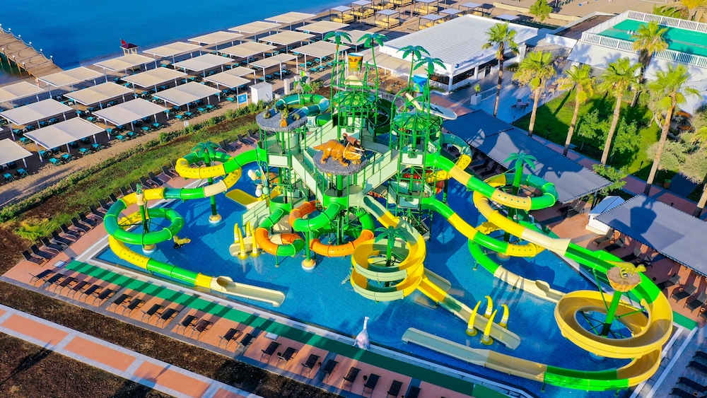 Crystal Centro Pearl Collection - All inclusive — Attractions for children in Lara