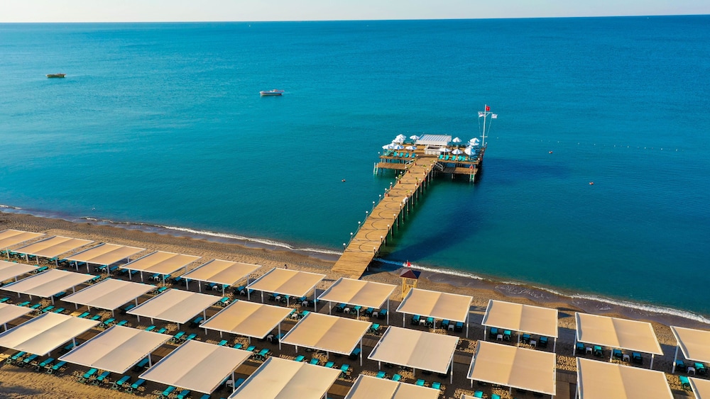 Crystal Centro Pearl Collection - All inclusive — Beach in Lara