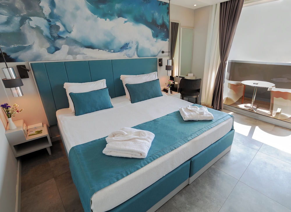 Crystal Centro Pearl Collection - All inclusive — Hotel rooms in Lara