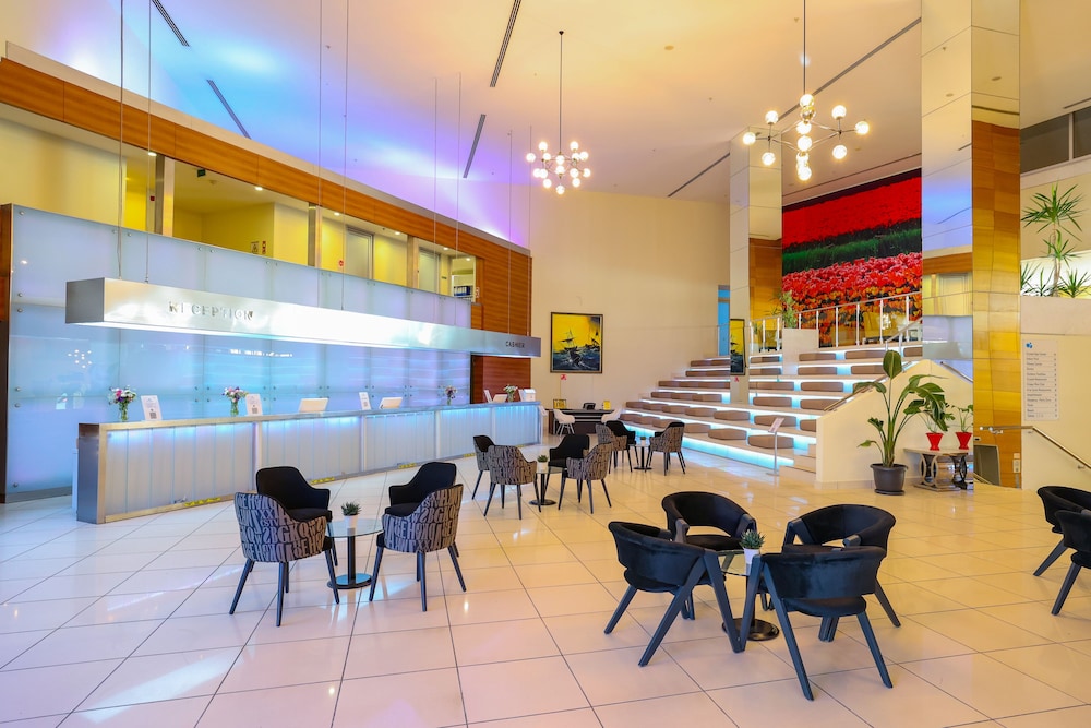 Crystal Centro Pearl Collection - All inclusive — Hotel building in Lara