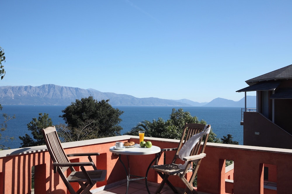 Red Tower Hotel Lefkada — Restaurant & bars in Lefkada, Ionian Islands