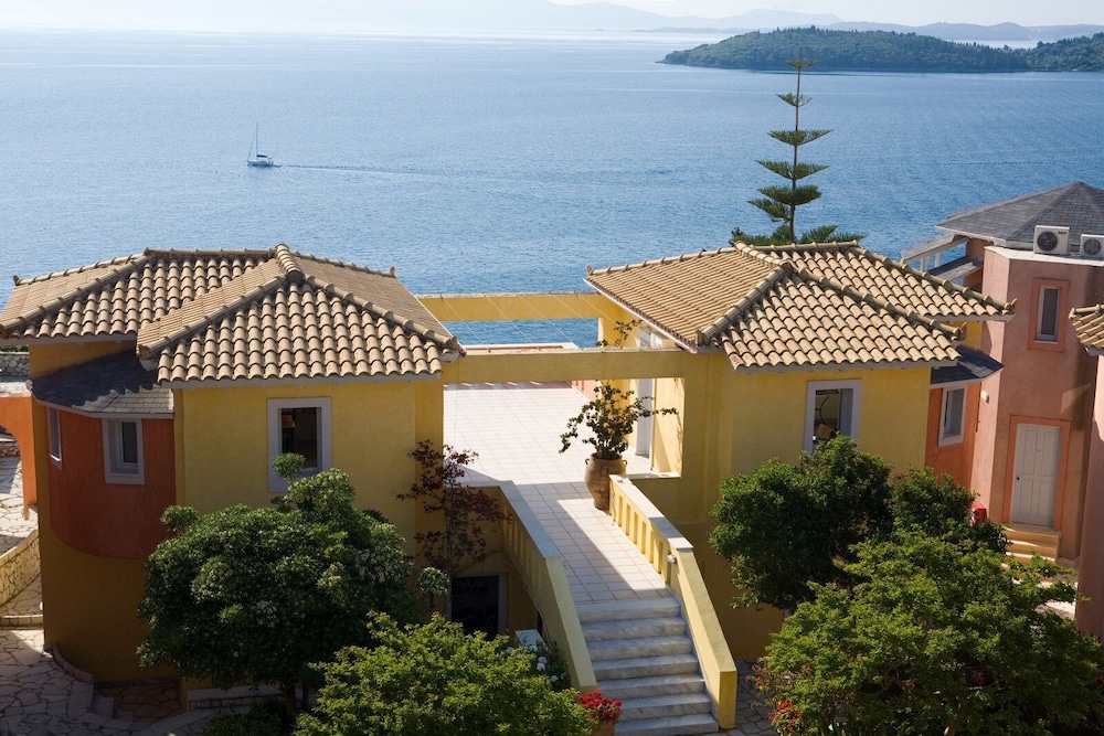 Red Tower Hotel Lefkada — Hotel building in Lefkada, Ionian Islands