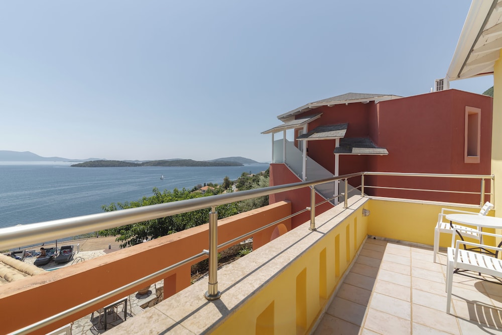 Red Tower Hotel Lefkada — Hotel rooms in Lefkada, Ionian Islands