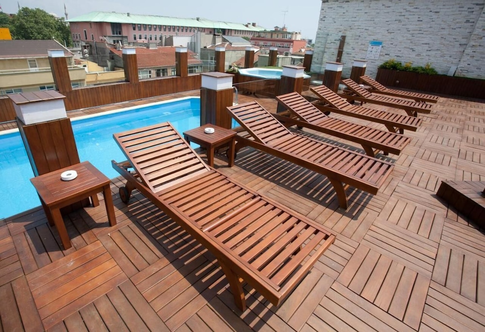 Klas Hotel Istanbul Old City — Swimming pool in Istanbul, Istanbul