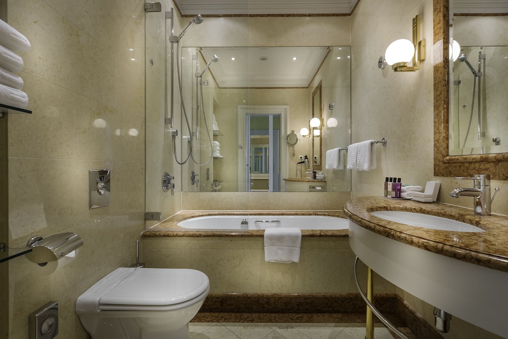 Le Palais Art Hotel Prague — Hotel rooms in Prague, Prague