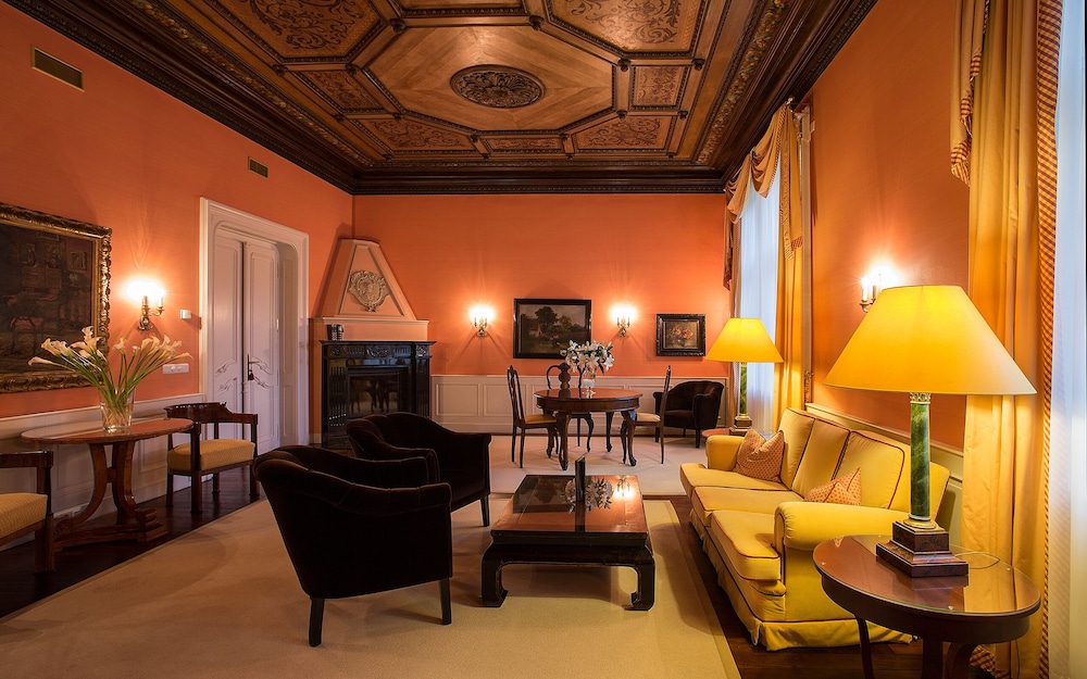 Le Palais Art Hotel Prague — Hotel rooms in Prague, Prague