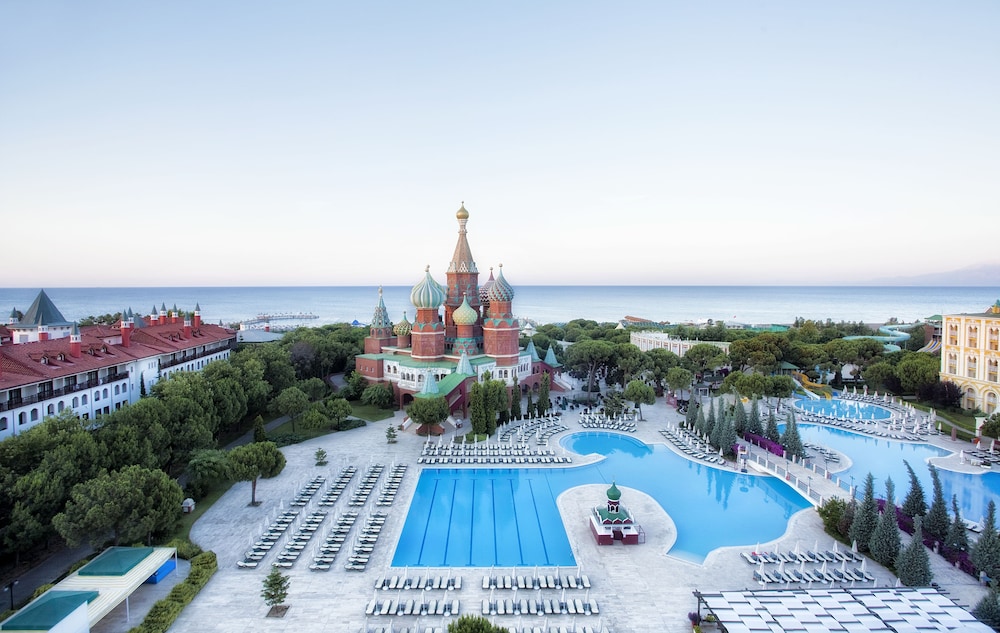 . Kremlin Palace - All inclusive