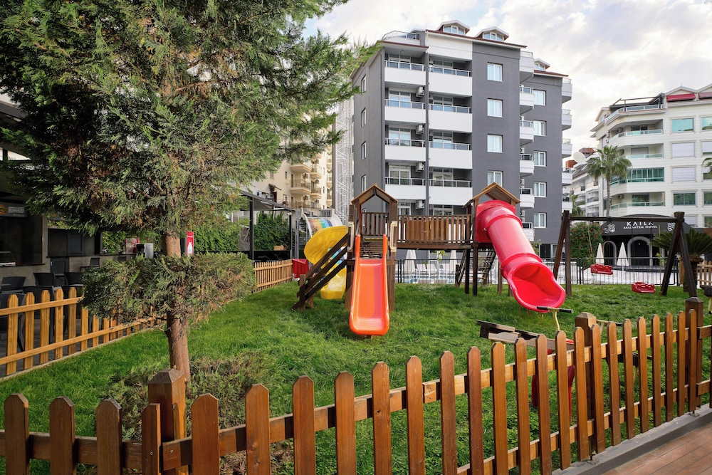 Krizantem Hotel - All Inclusive — Attractions for children in Alanya