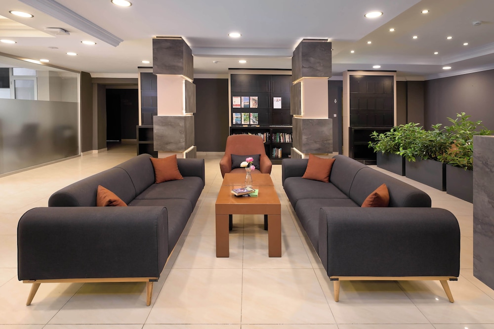 Krizantem Hotel - All Inclusive — Hotel building in Alanya