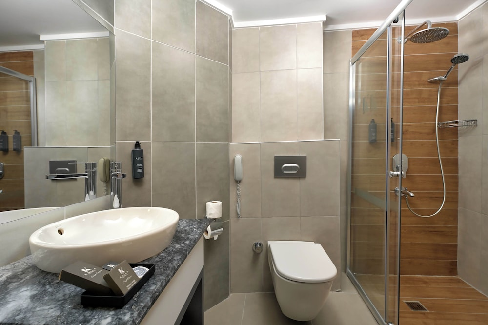 Krizantem Hotel - All Inclusive — Hotel rooms in Alanya