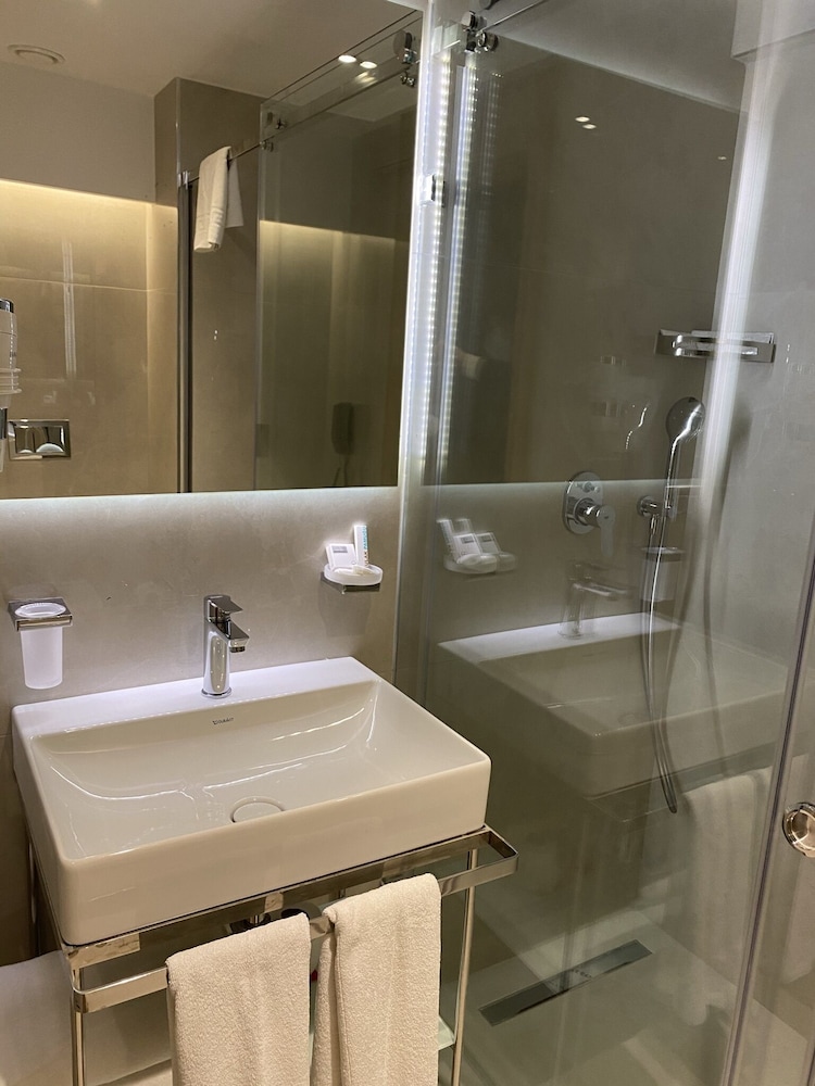 Lady Diana Hotel — Hotel rooms in Istanbul, Istanbul
