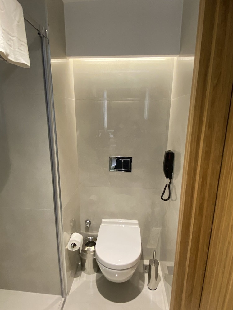Lady Diana Hotel — Hotel rooms in Istanbul, Istanbul
