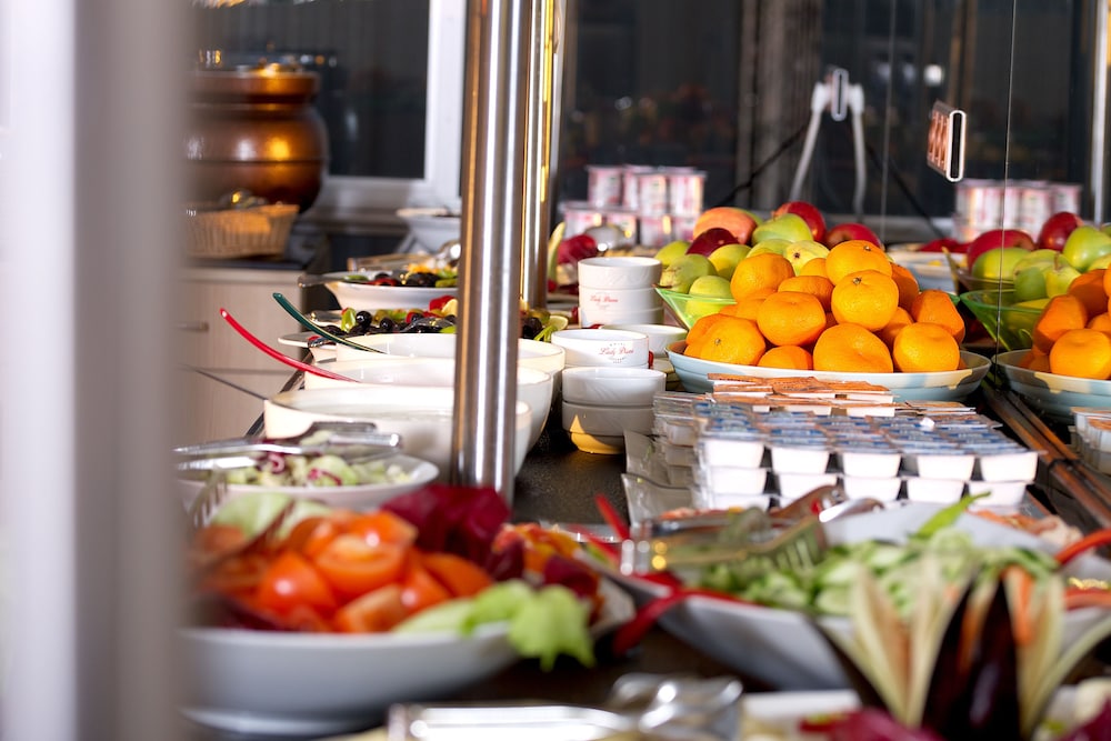 Lady Diana Hotel — Restaurant & bars in Istanbul, Istanbul