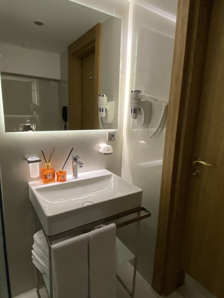 Lady Diana Hotel — Hotel rooms in Istanbul, Istanbul