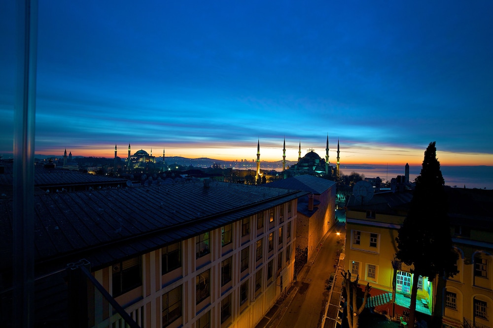 Lady Diana Hotel — Attractions in the area in Istanbul, Istanbul