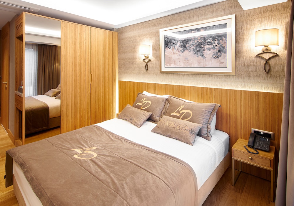 Lady Diana Hotel — Hotel rooms in Istanbul, Istanbul