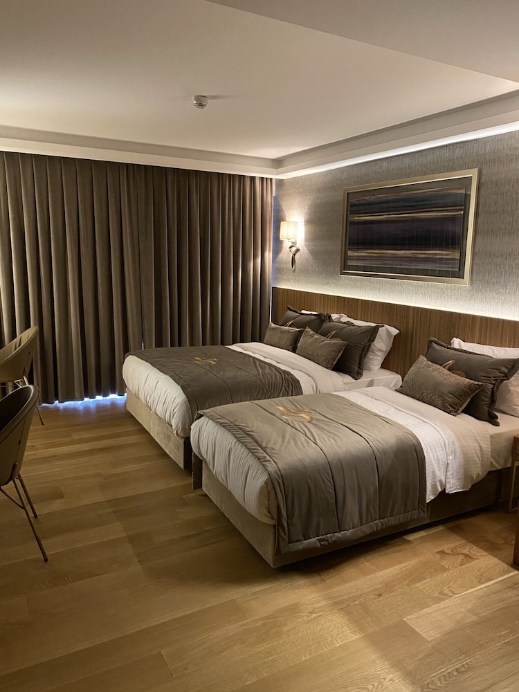 Lady Diana Hotel — Hotel rooms in Istanbul, Istanbul