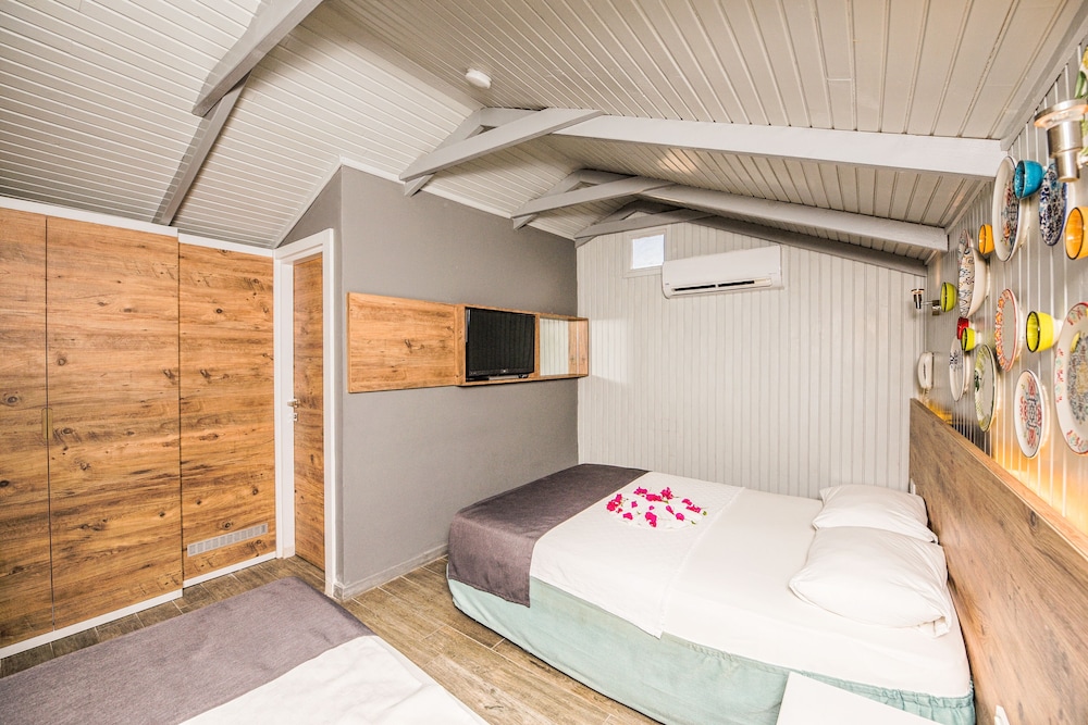 Leda Beach Hotel — Hotel rooms in Side