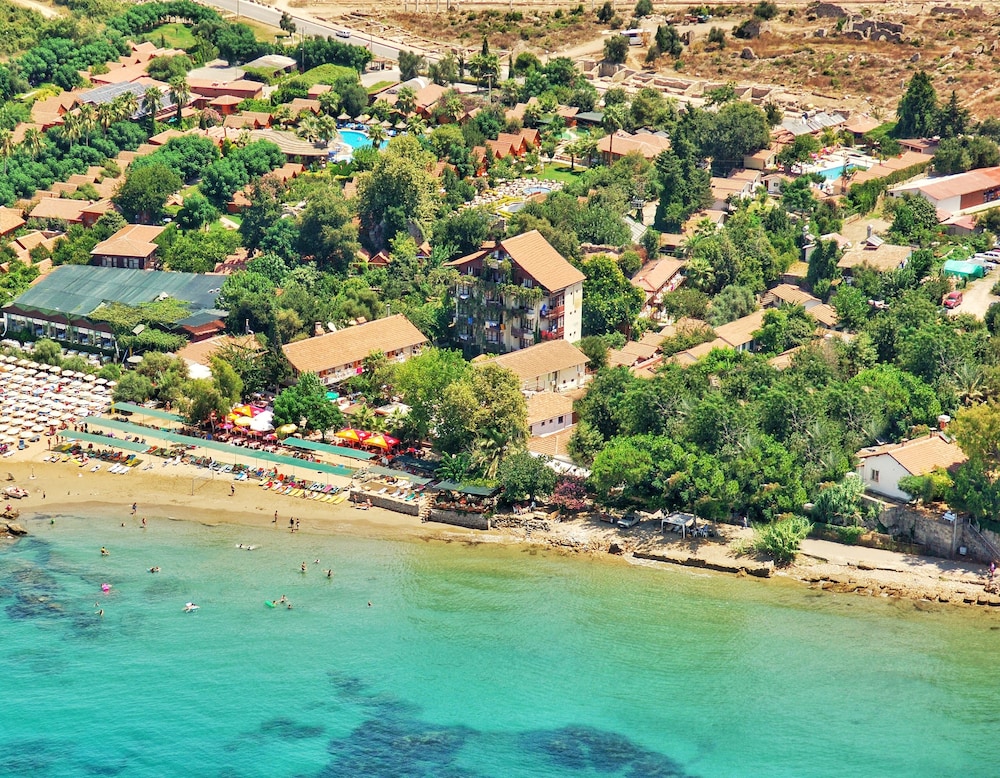 Leda Beach Hotel — Beach in Side