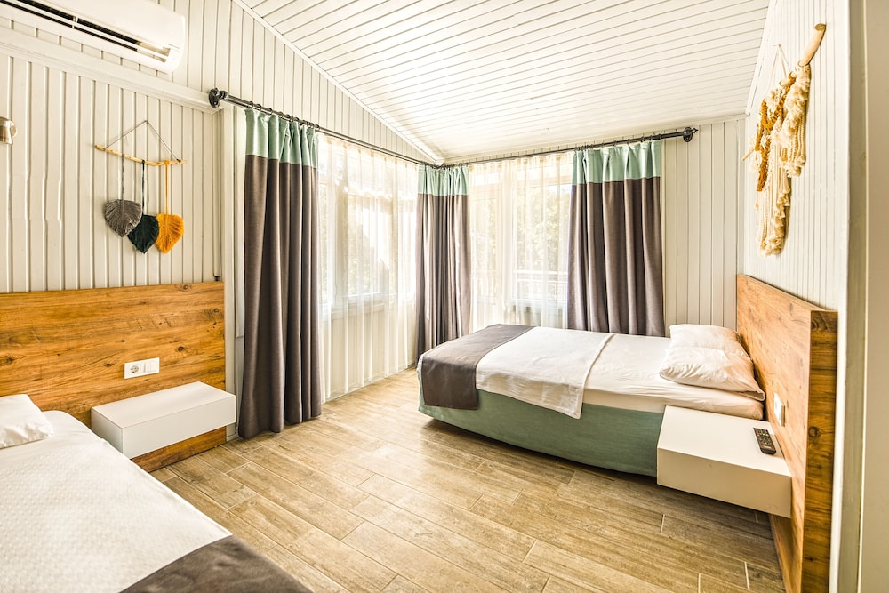 Leda Beach Hotel — Hotel rooms in Side