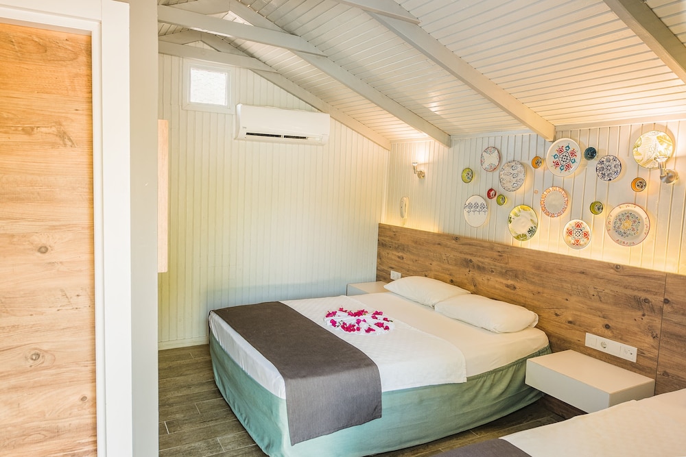 Leda Beach Hotel — Hotel rooms in Side