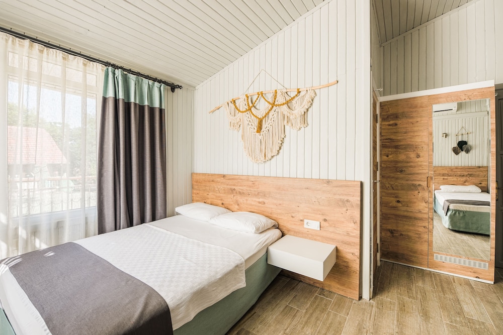 Leda Beach Hotel — Hotel rooms in Side