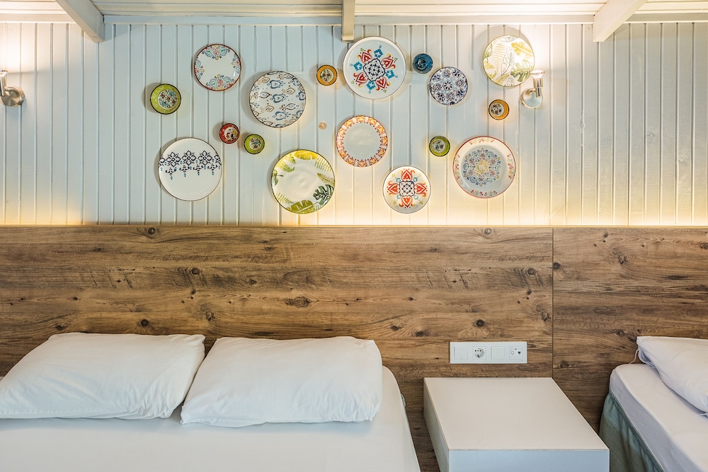 Leda Beach Hotel — Hotel rooms in Side