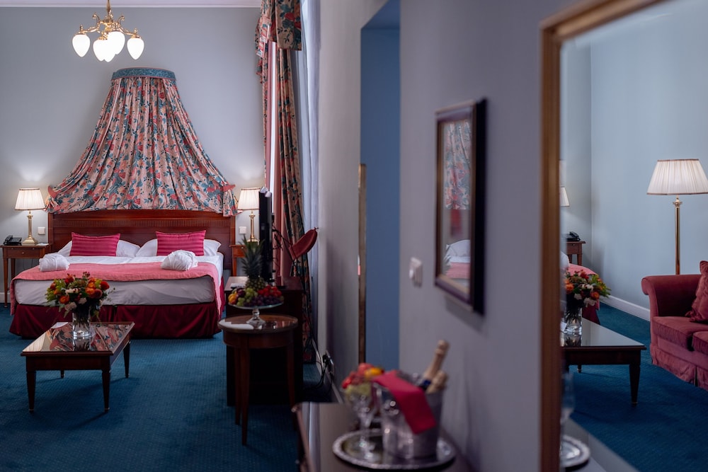 Hotel Liberty — Hotel rooms in Prague, Prague