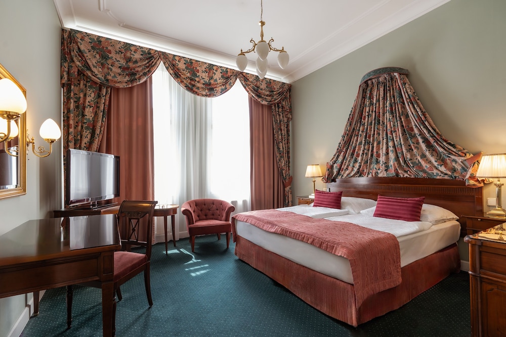 Hotel Liberty — Hotel rooms in Prague, Prague