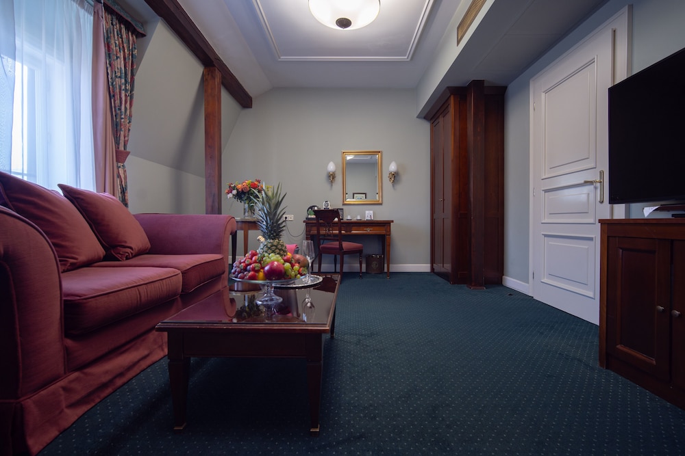 Hotel Liberty — Hotel rooms in Prague, Prague