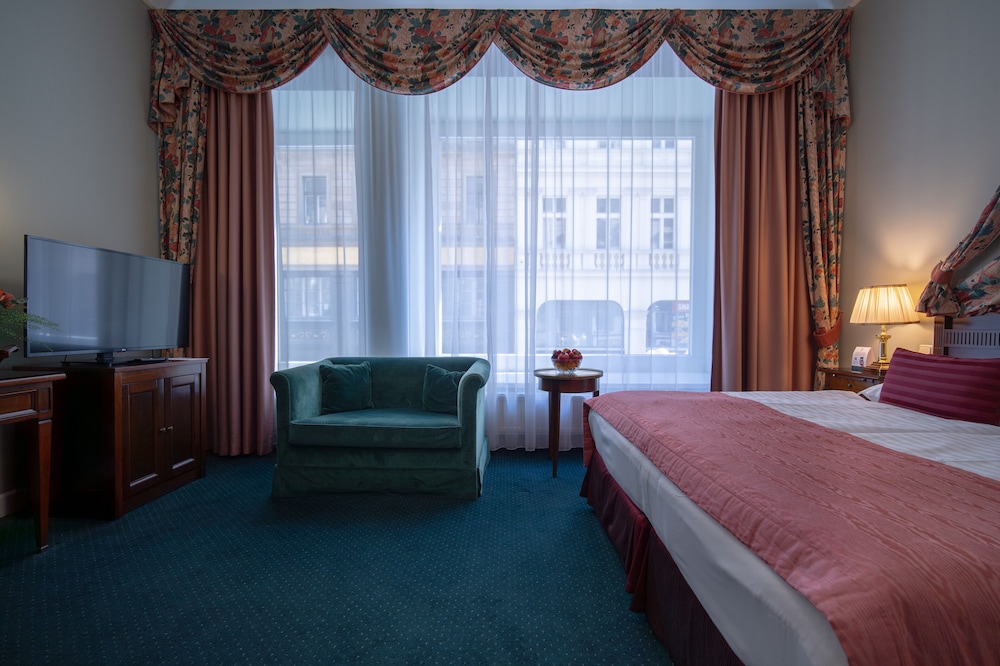 Hotel Liberty — Hotel rooms in Prague, Prague