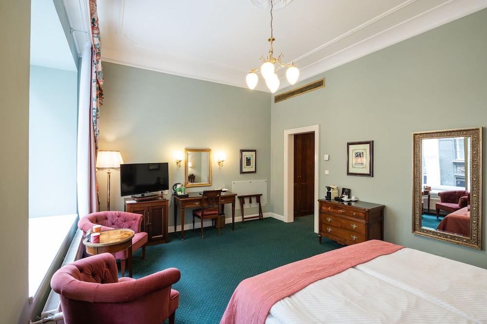 Hotel Liberty — Hotel rooms in Prague, Prague