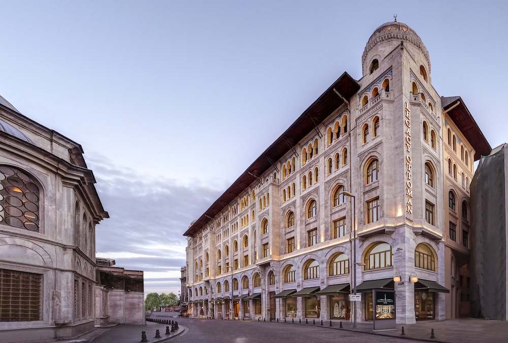 Legacy Ottoman Hotel — Hotel building in Istanbul, Istanbul