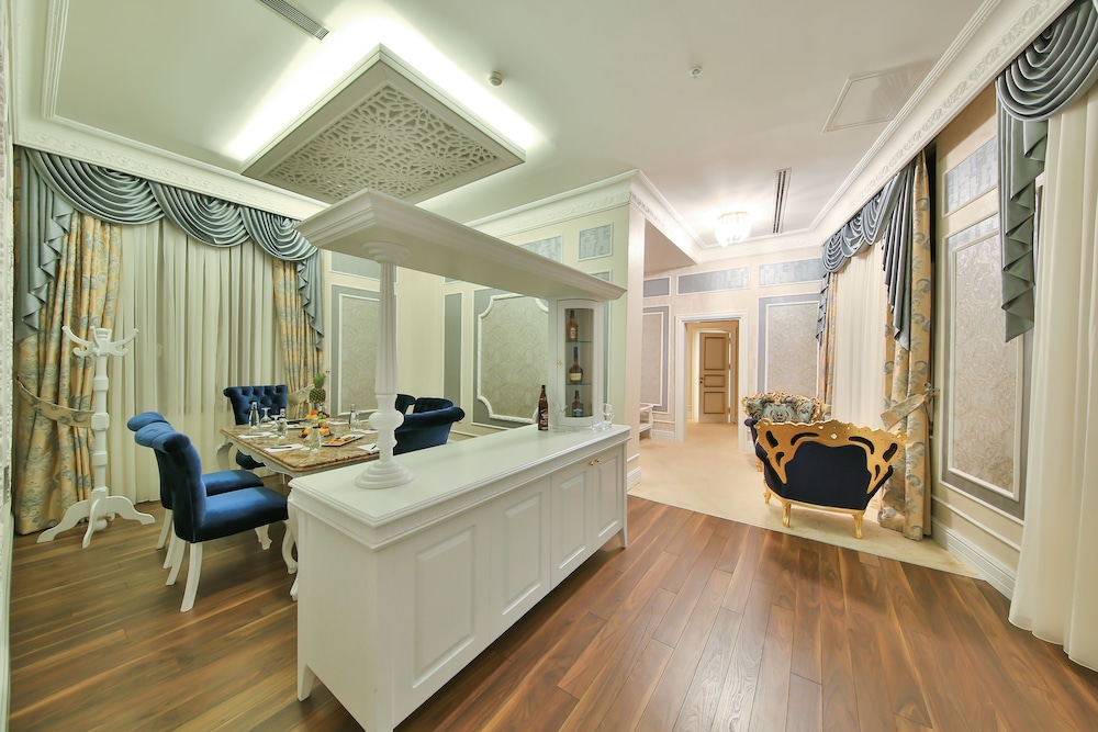 Legacy Ottoman Hotel — Restaurant & bars in Istanbul, Istanbul