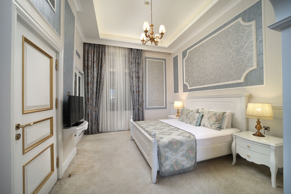 Legacy Ottoman Hotel — Hotel rooms in Istanbul, Istanbul