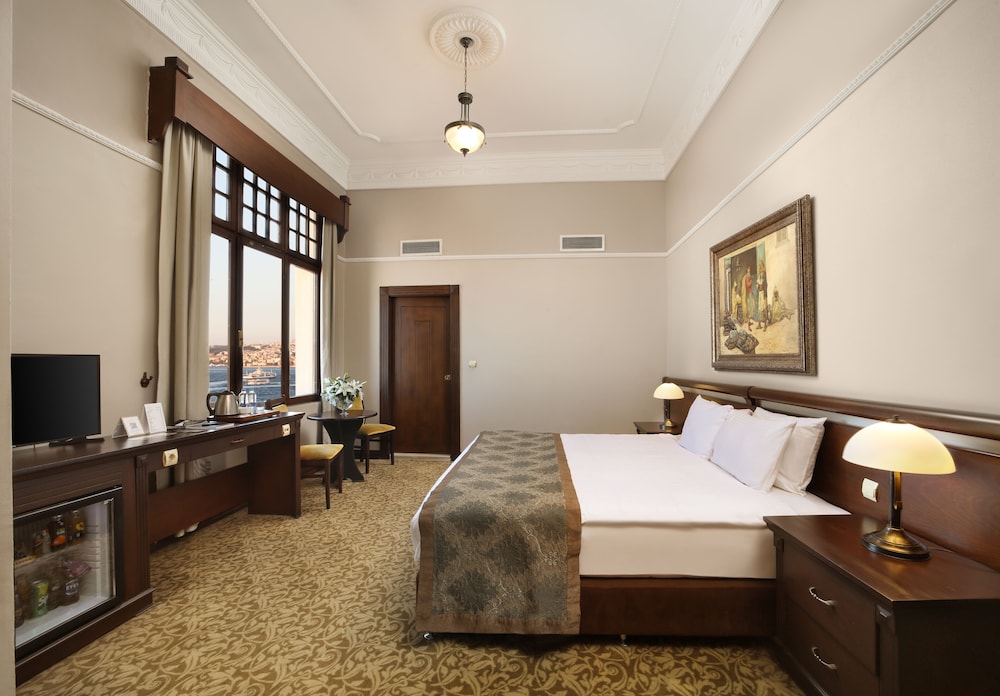 Legacy Ottoman Hotel — Hotel rooms in Istanbul, Istanbul