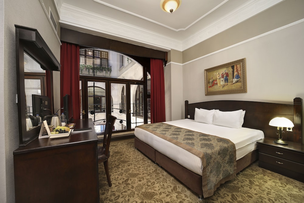 Legacy Ottoman Hotel — Hotel rooms in Istanbul, Istanbul