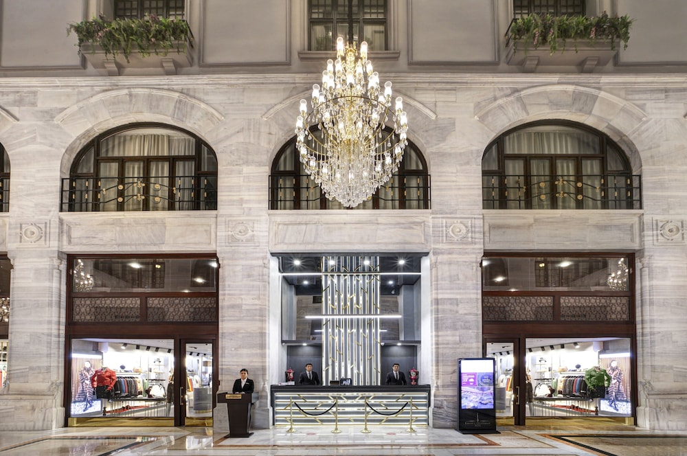 Legacy Ottoman Hotel — Hotel building in Istanbul, Istanbul