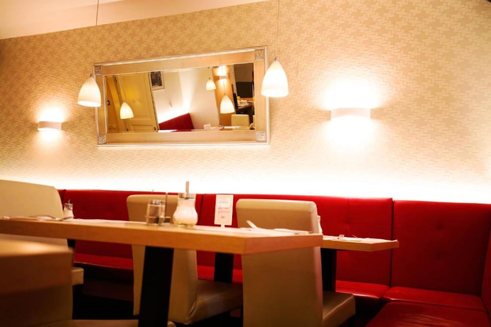 Hotel Louis Leger - Czech Leading Hotels — Restaurant & bars in Prague, Prague