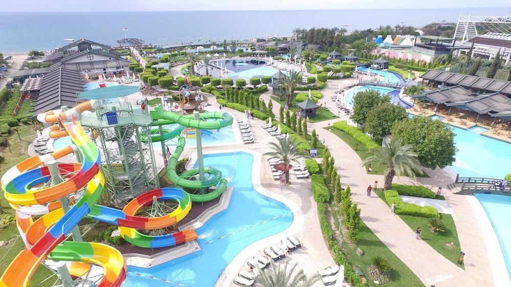. Limak Lara De Luxe Hotel - All Inclusive