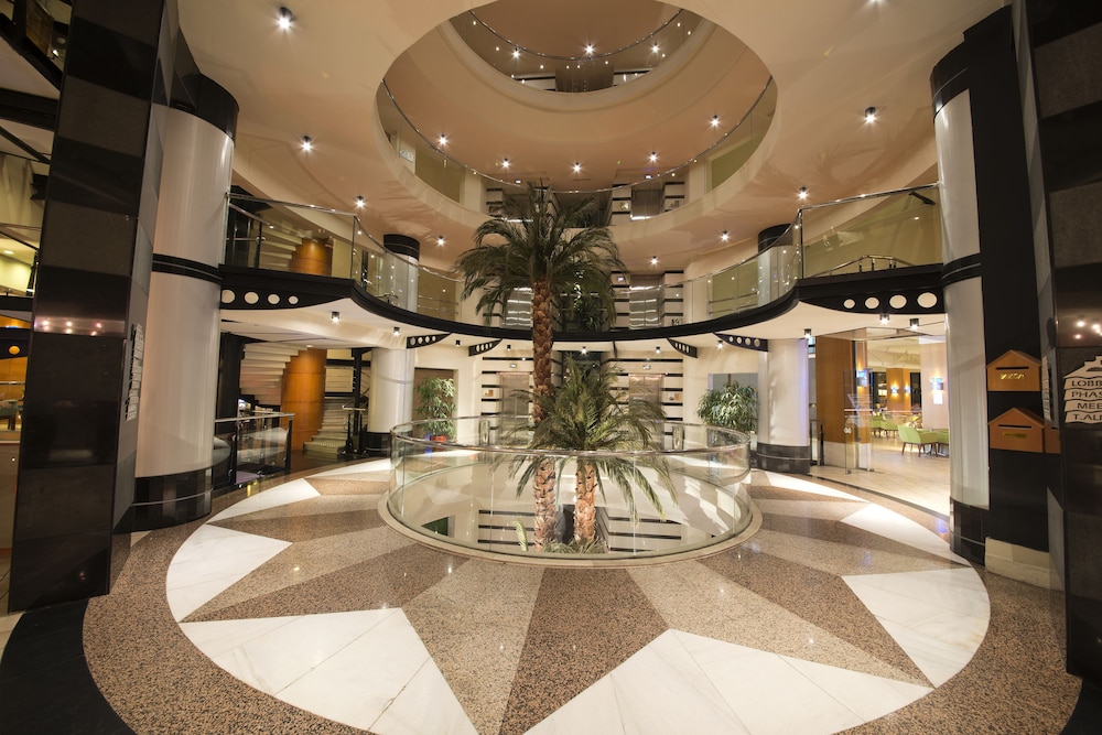 Limak Limra Hotel & Resort — Hotel building in Kemer