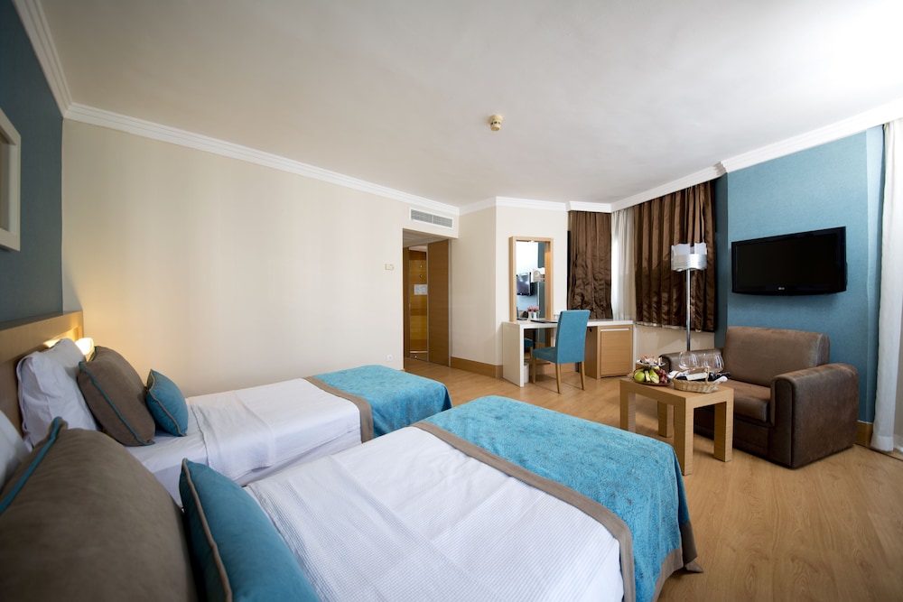 Limak Limra Hotel & Resort — Hotel rooms in Kemer