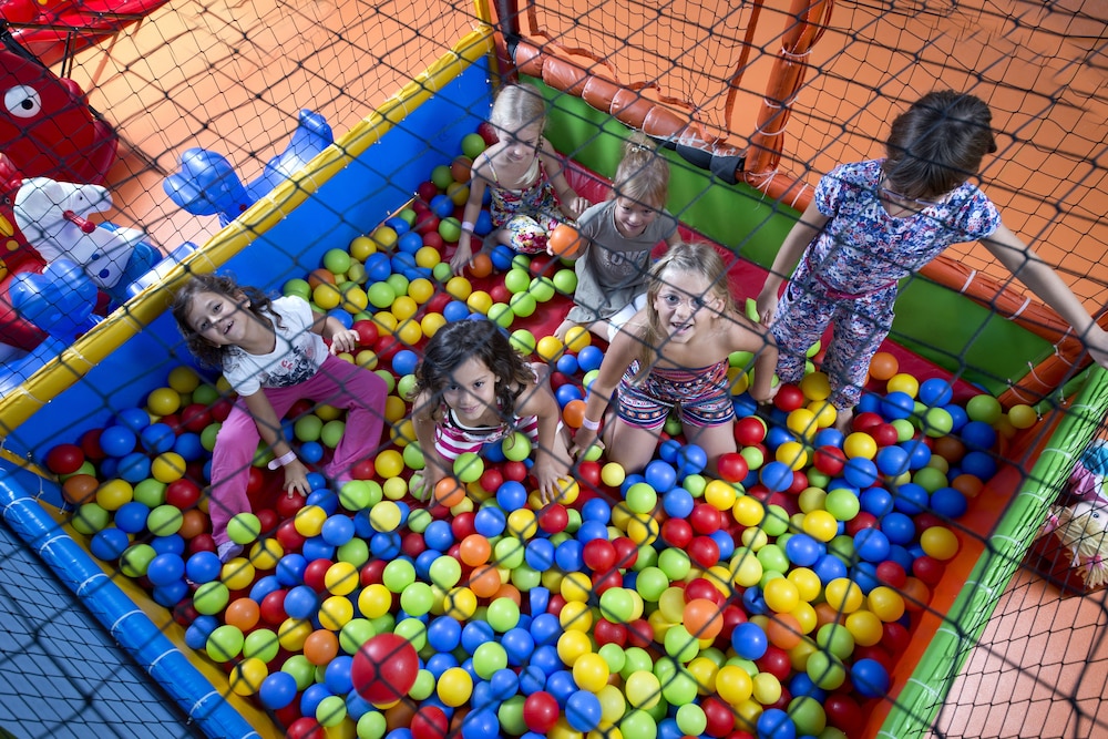 Limak Limra Hotel & Resort — Attractions for children in Kemer