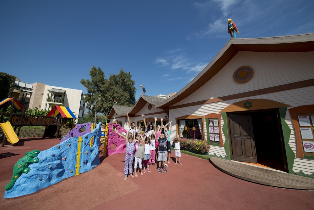 Limak Limra Hotel & Resort — Attractions for children in Kemer