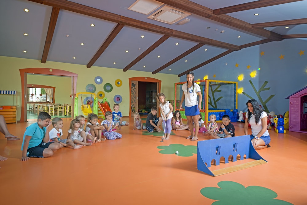 Limak Limra Hotel & Resort — Attractions for children in Kemer