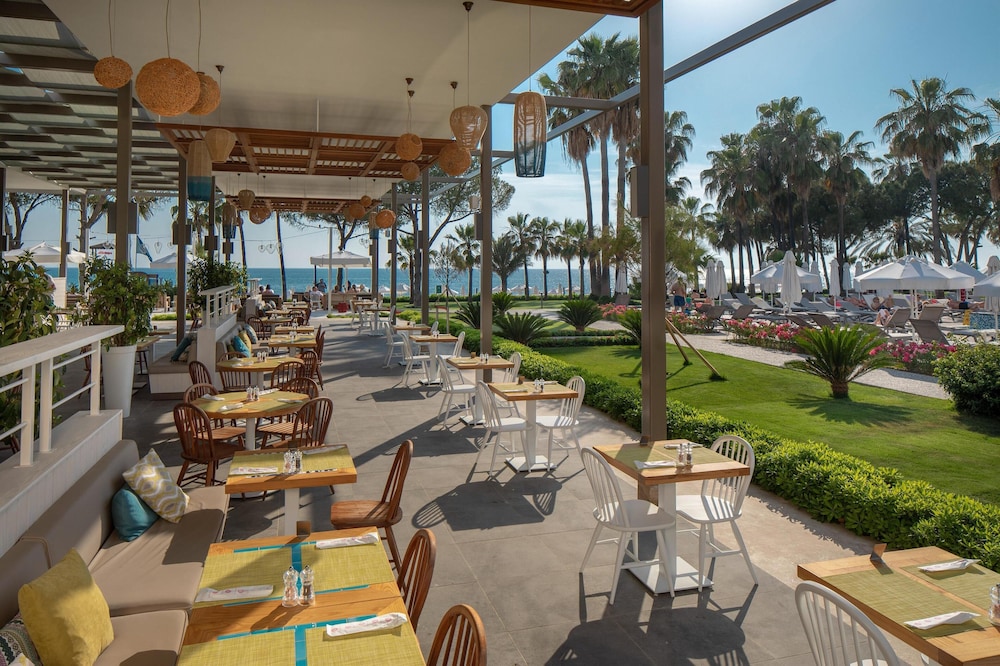 Acanthus Cennet Barut Collection - Ultra All Inclusive — Restaurant & bars in Side